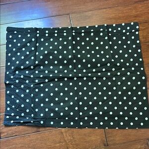 Pottery Barn Teen Black Polka Dot Duvet cover with one sham. Button closure